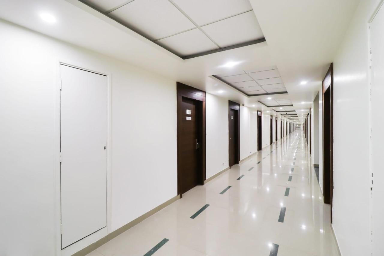 Hotel Grand 81 Faridabad Exteriör bild